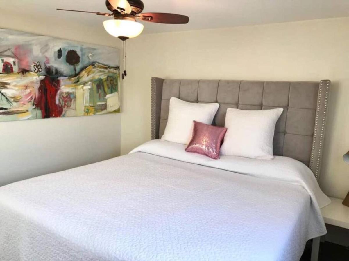 Apartament Casa San Miguel With Gated Parking At Casas Sanblu Ensenada Zewnętrze zdjęcie
